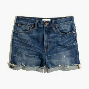 Madewell high rise cutoffs size 26